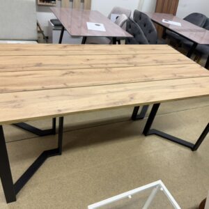 Petra &Eacute;tkezőasztal